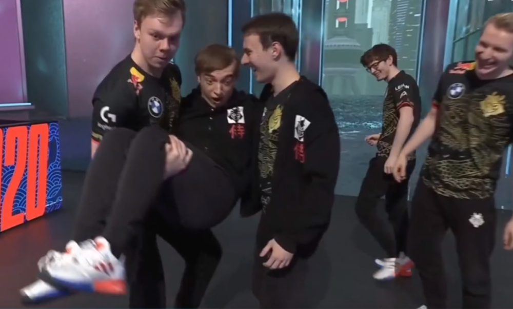 开云体育直播-拜仁淘汰不敌，遗憾止步四强的简单介绍