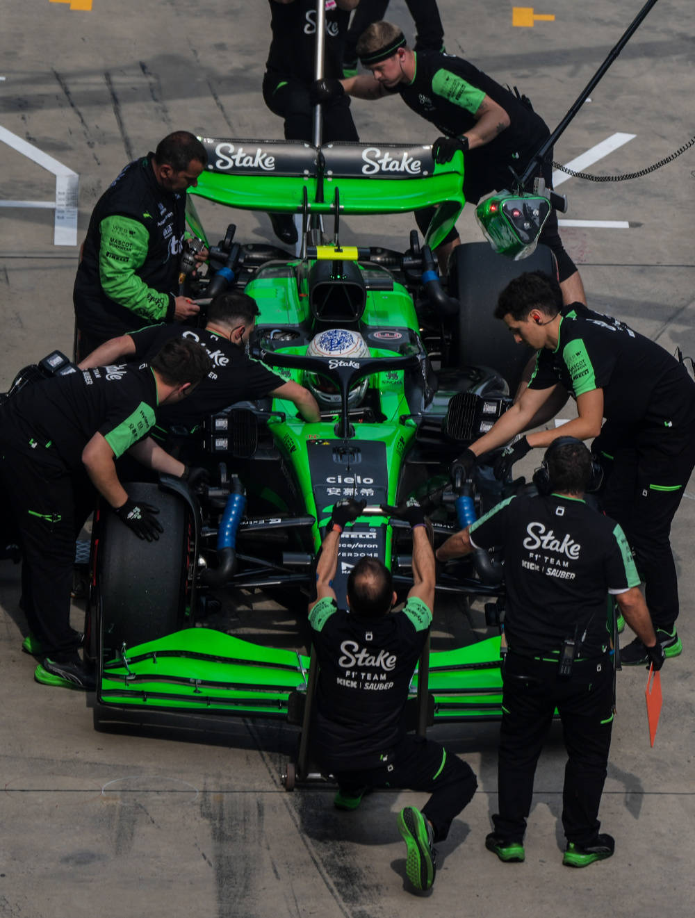 索伯车队翻盘红牛车队，诺里斯状态火热的简单介绍