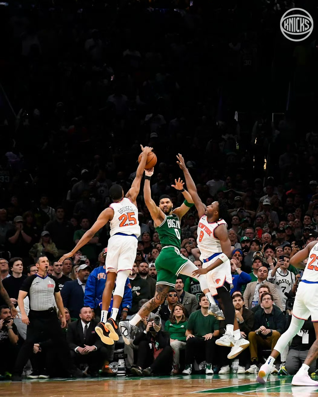 关于国王鏖战尼克斯，克莱关键制胜的信息